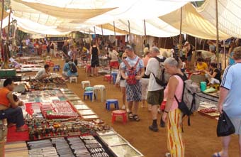 mapusa friday market in goa